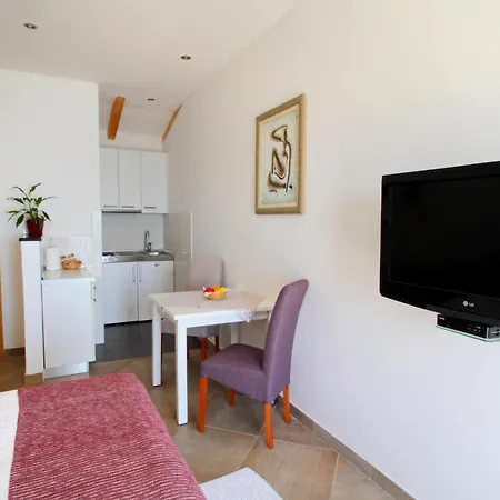 Ante Apartman *
