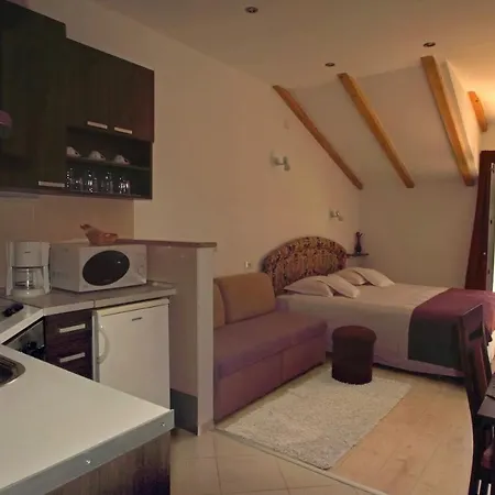 Apartman Ante *